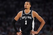 赏金女王官网-逃过罚款！NBA官方口头警告文班亚马 因天王山后拒绝采访